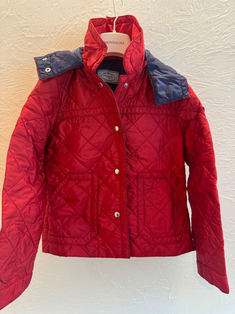 プラダ　キルティングジャケット キッズ　赤 ネイビー 8才