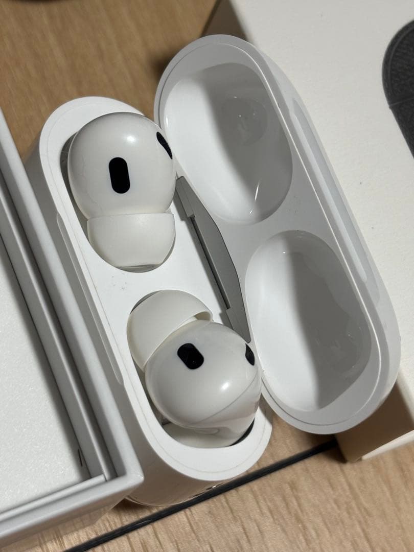 AirPods Pro 2 正規品 TypeC incaseセット