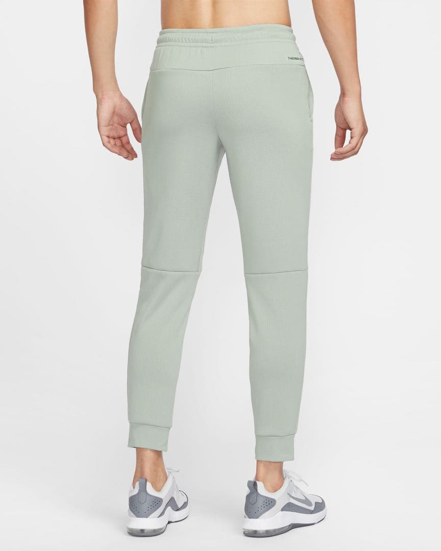 NIKE サーマ スフィアTherma-FIT 撥水ウィンタライズドセットアップ