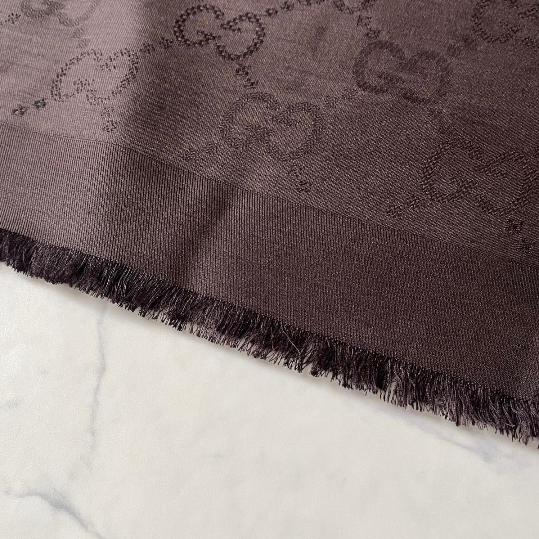 GUCCI グッチ GG柄 大判ストール シルク100% ブラウン 茶