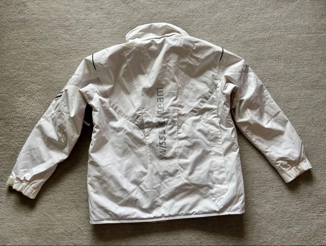 DESCENTE アウターウェア ホワイト