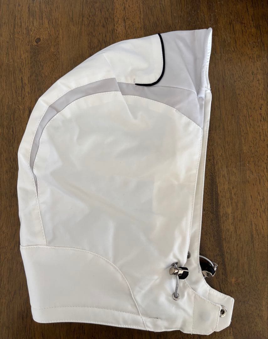 DESCENTE アウターウェア ホワイト