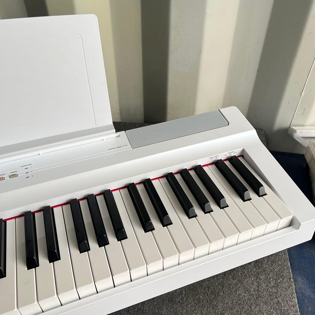 A86美品✨　YAMAHA 電子ピアノ P-121WH 73鍵盤　ヤマハ