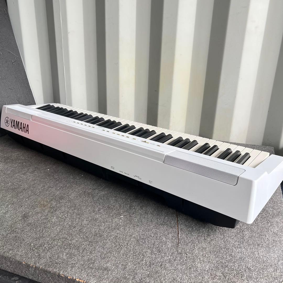 A86美品✨　YAMAHA 電子ピアノ P-121WH 73鍵盤　ヤマハ