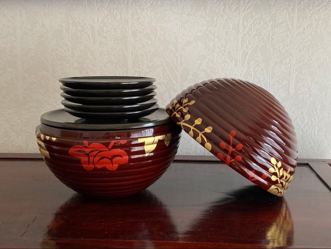 いちご♡象彦 漆器 菓子器・喰籠 花柄金彩