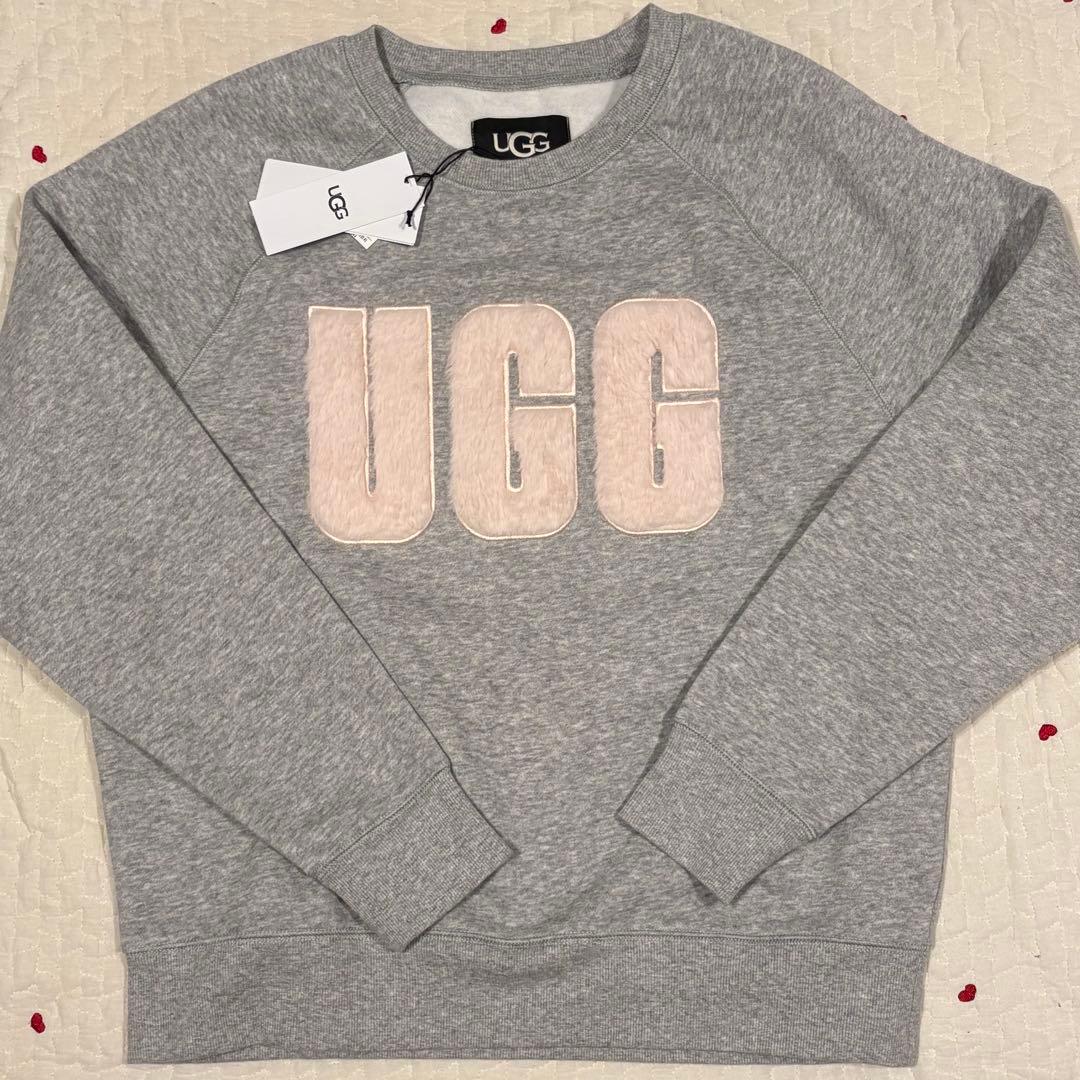 トップス UGG Madeline Fuzzy Logo Crewneck