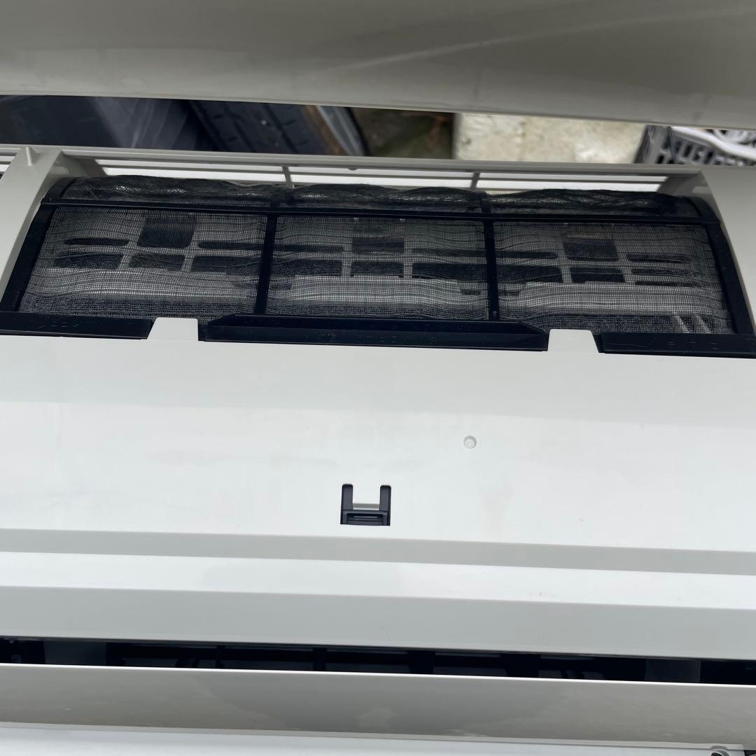 コロナ　ルームエアコン　型式CSH-N2218R 2018年製　6-8畳用