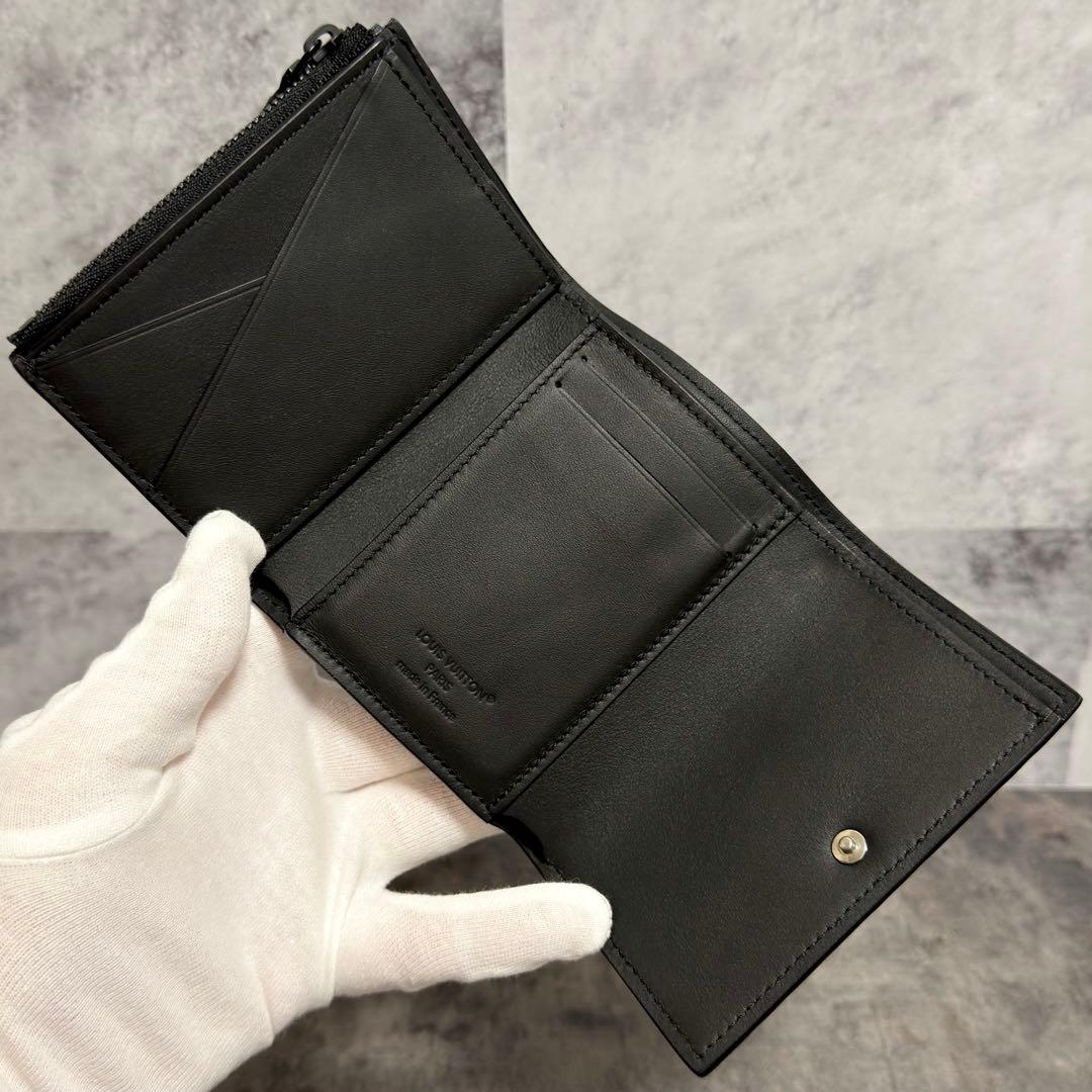 24年AW 未使用級⭐️ルイヴィトン モノグラムシャドウ ヴィクターウォレット 黒