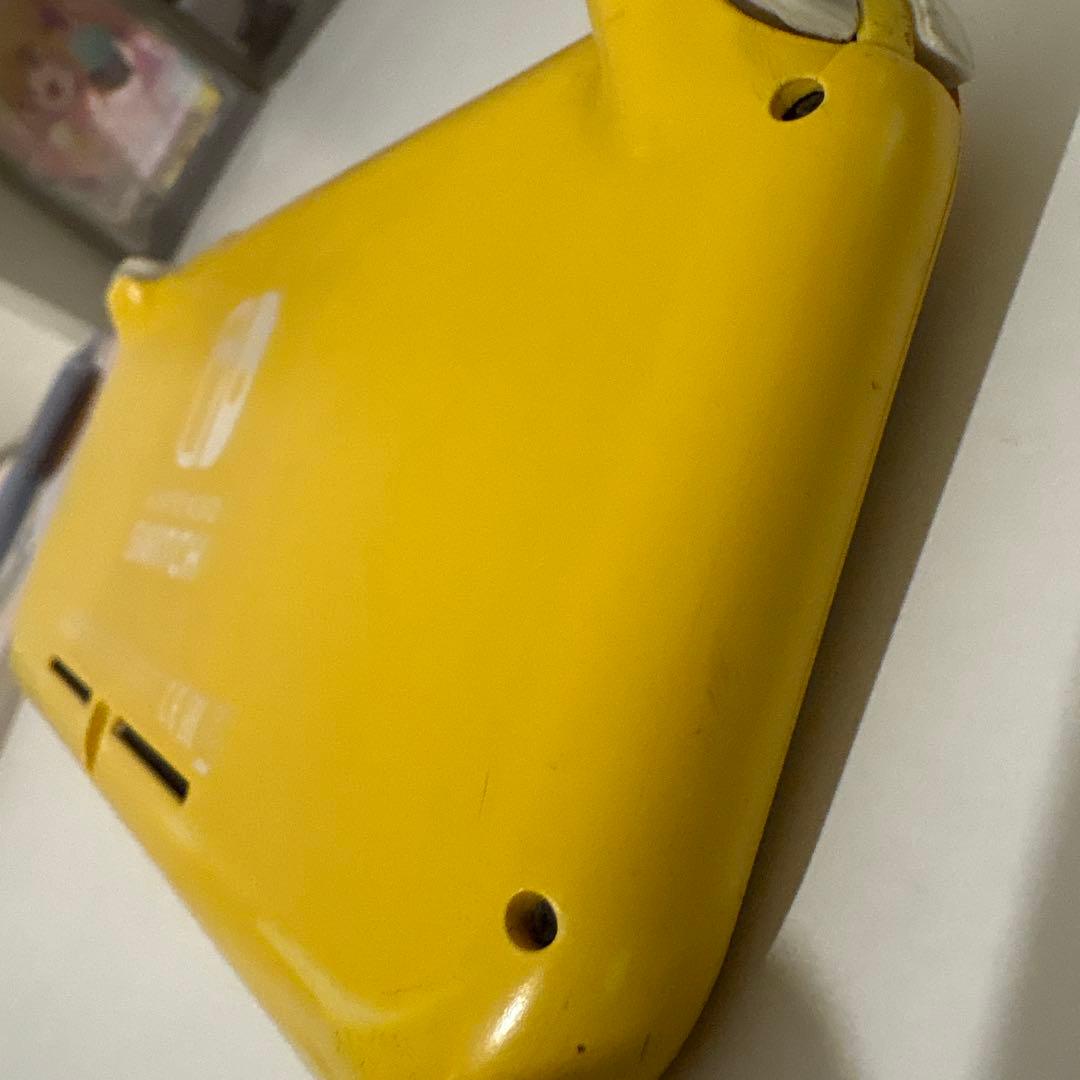 合馬公式アカウント1。Nintendo Switch Lite イエロー