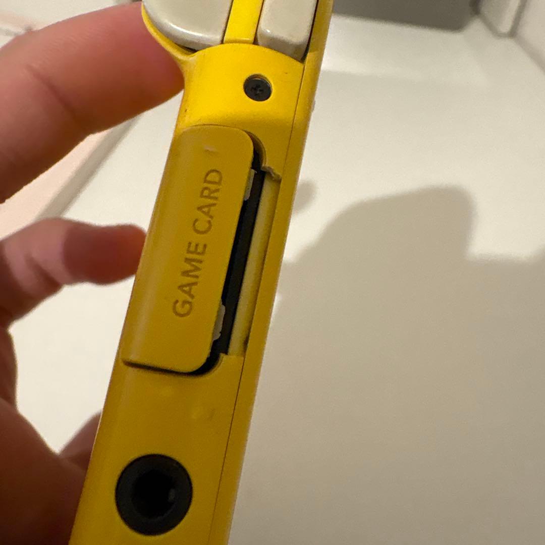 合馬公式アカウント1。Nintendo Switch Lite イエロー