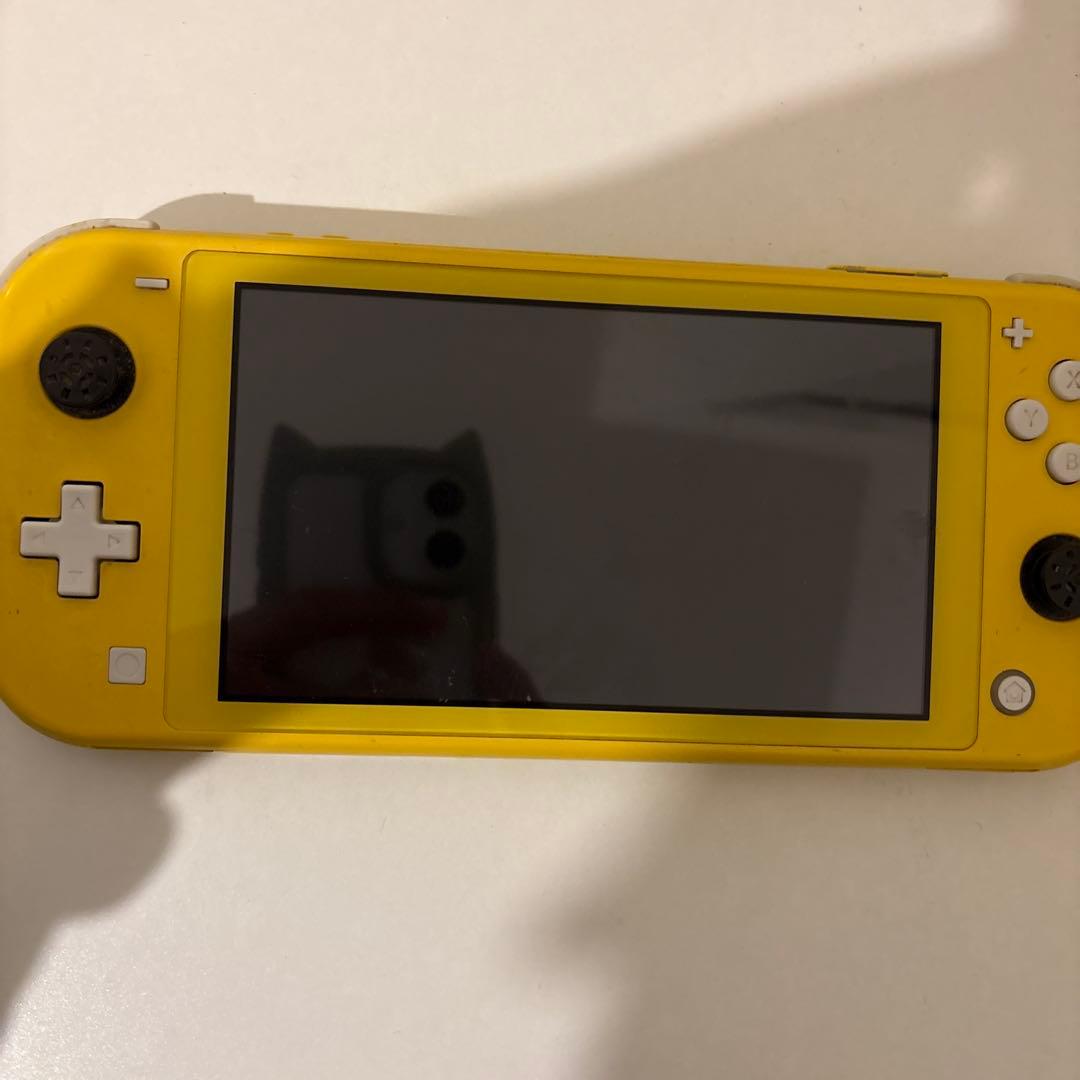 合馬公式アカウント1。Nintendo Switch Lite イエロー