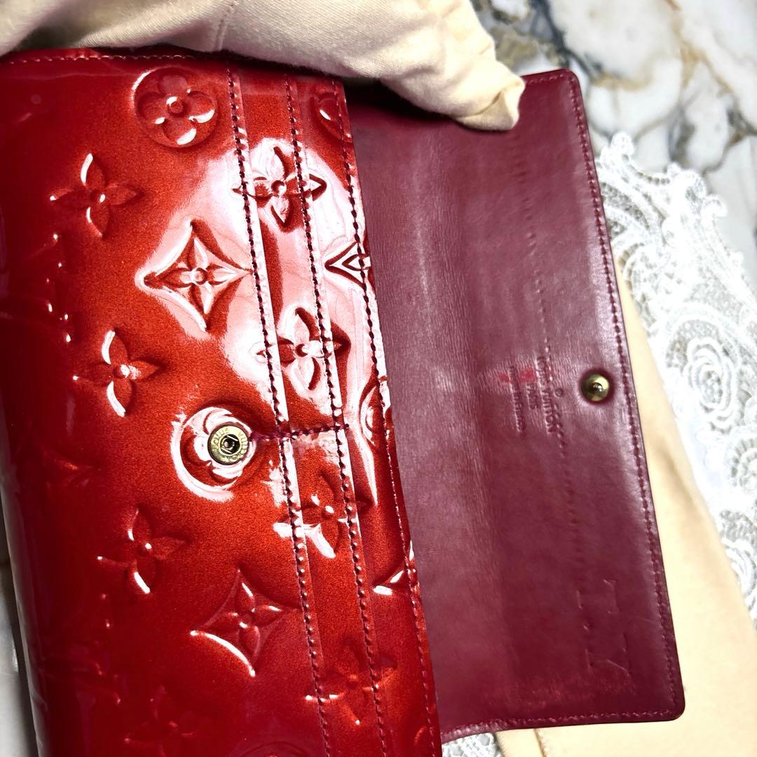 LOUIS VUITTON ルイヴィトン　長財布　ヴェルニ　赤
