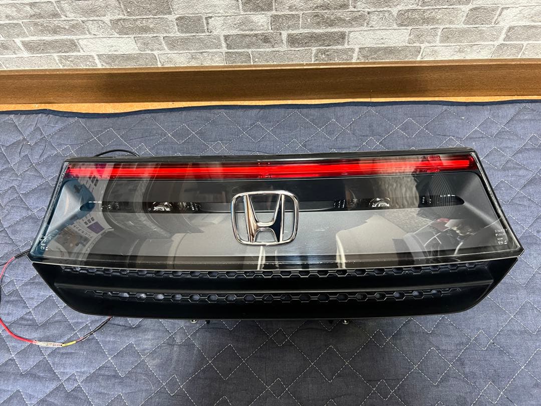 S660リアセンターガーニッシュ　テール