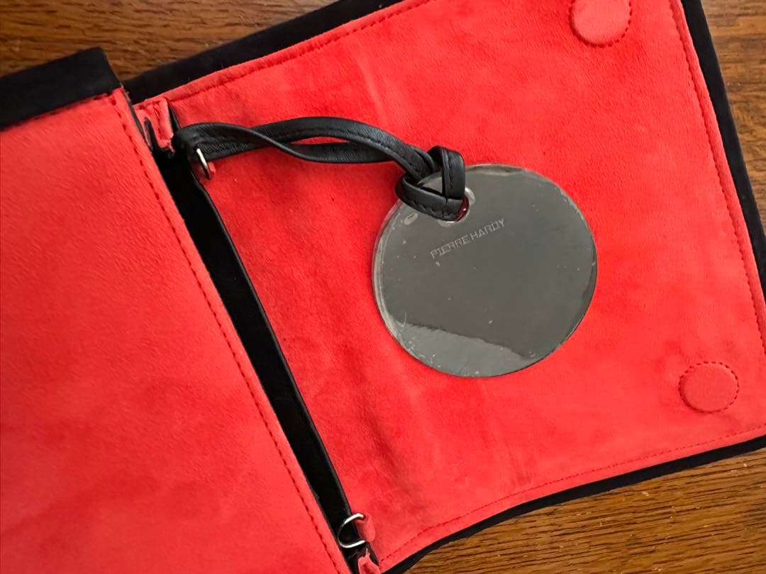 ピエールアルディ クラッチバッグ スエード