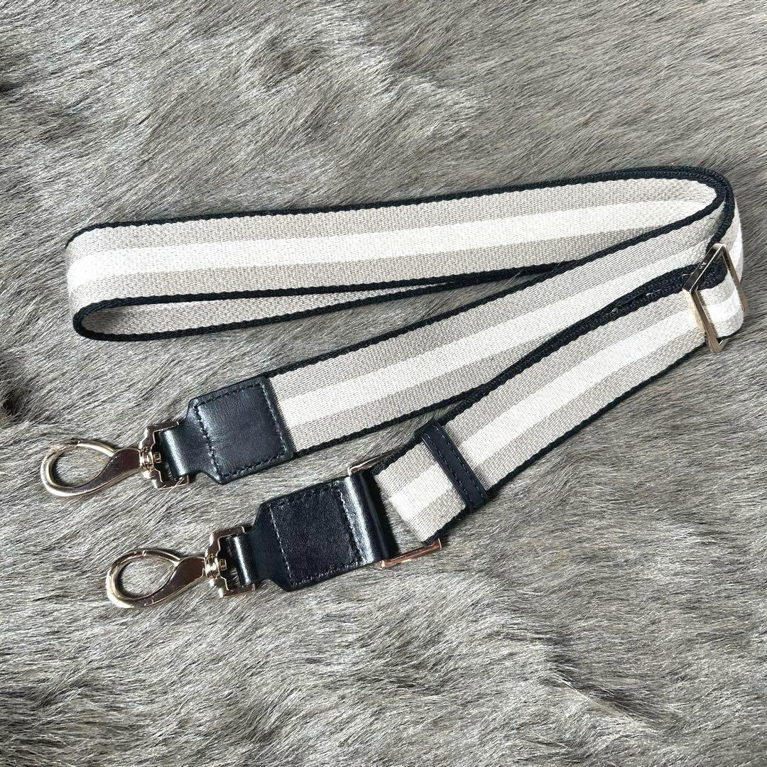 アニヤハインドマーチ　ANYAHINDMARCH ショルダーバッグ　K1259