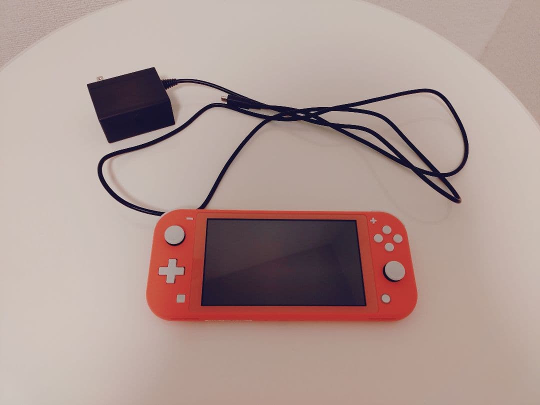 Nintendo Switch Lite コーラルピンク 本体 充電器付き