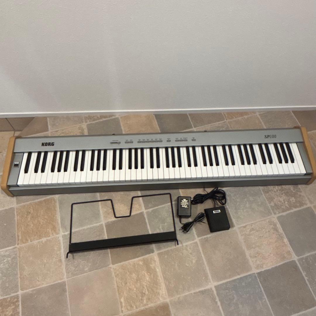 【美品】電子ピアノ　キーボード　KORG 　SP-100