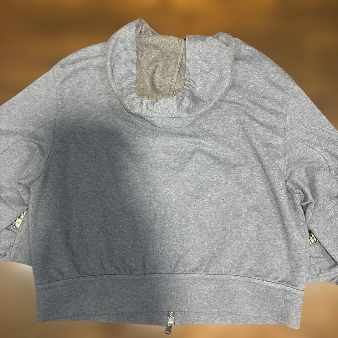 ブルネロチネリ　パーカー