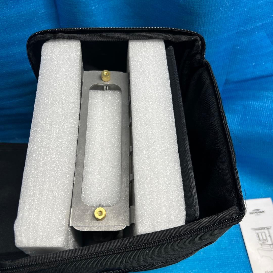 SOMLOOM スームルーム アイロンストーブ　シルバー　です。