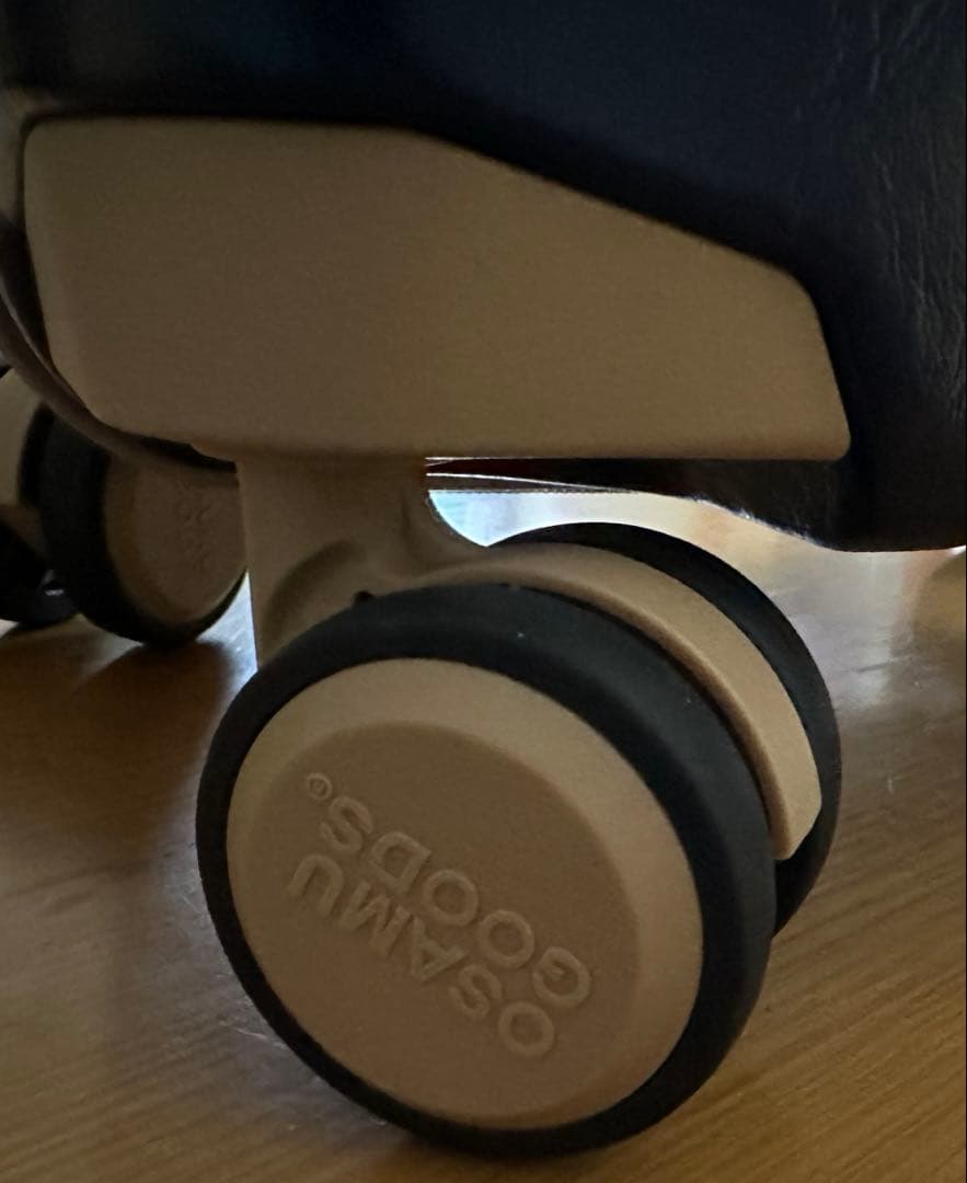 ト*モ様 シフレ　オサムグッズ スーツケースS