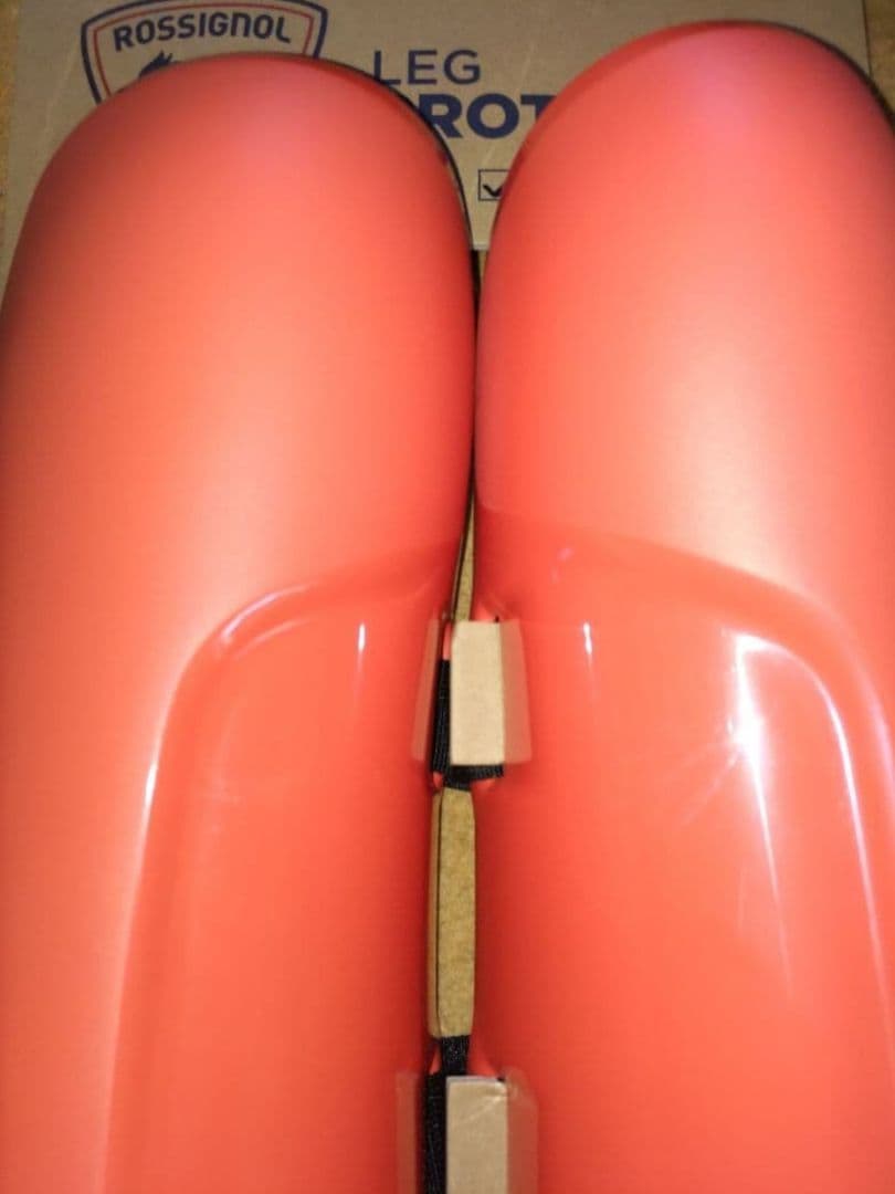 新品未使用 ロシニョール ROSSIGNOL レガース シンガード