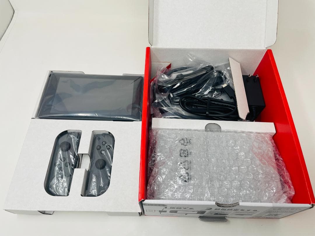 【美品 付属品完備】Nintendo Switch バッテリー強化版 2024製