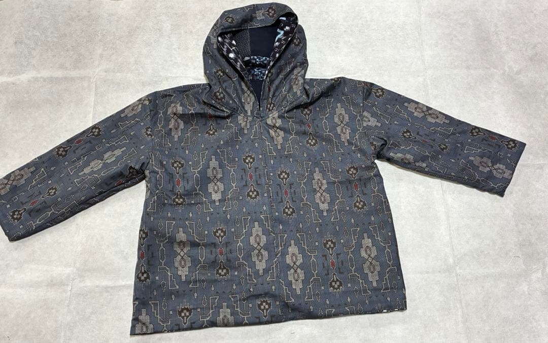 古布リメイク絣パッチワーク／大島紬のリバーシブルのパーカー