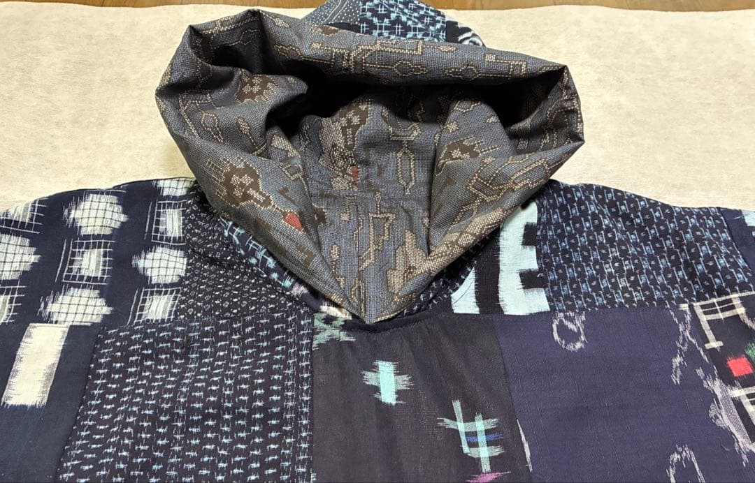 古布リメイク絣パッチワーク／大島紬のリバーシブルのパーカー