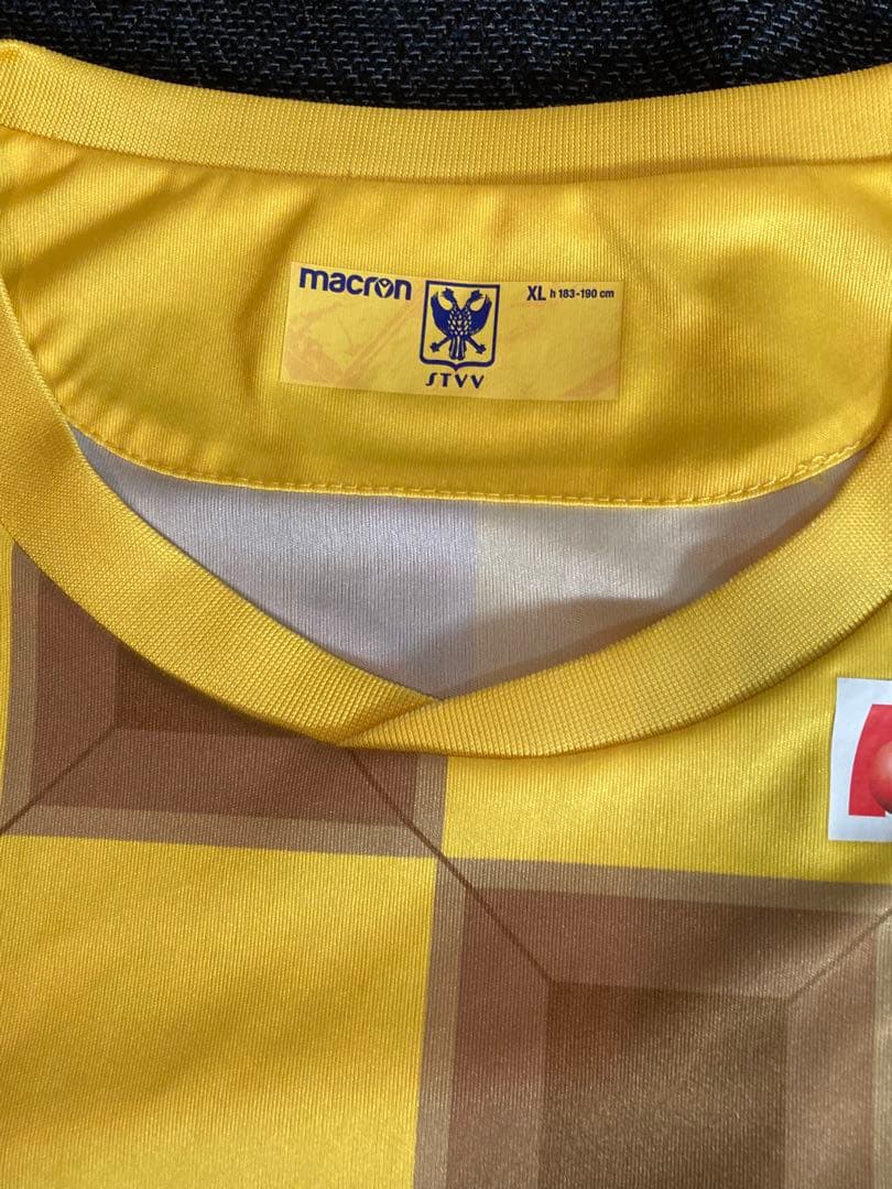 サッカー ユニフォーム シントトロイデン