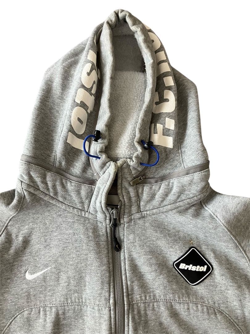 大人気FCRB×NIKE コラボ　グレー フルジップジャージ