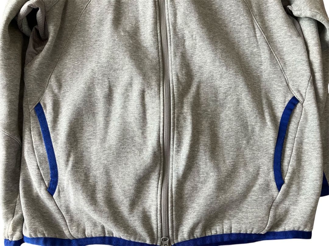 大人気FCRB×NIKE コラボ　グレー フルジップジャージ