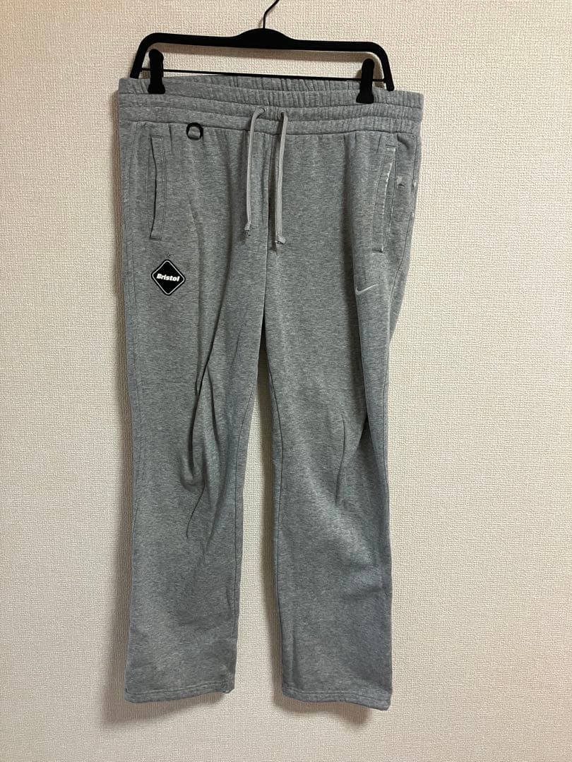 大人気FCRB×NIKE コラボ　グレー フルジップジャージ