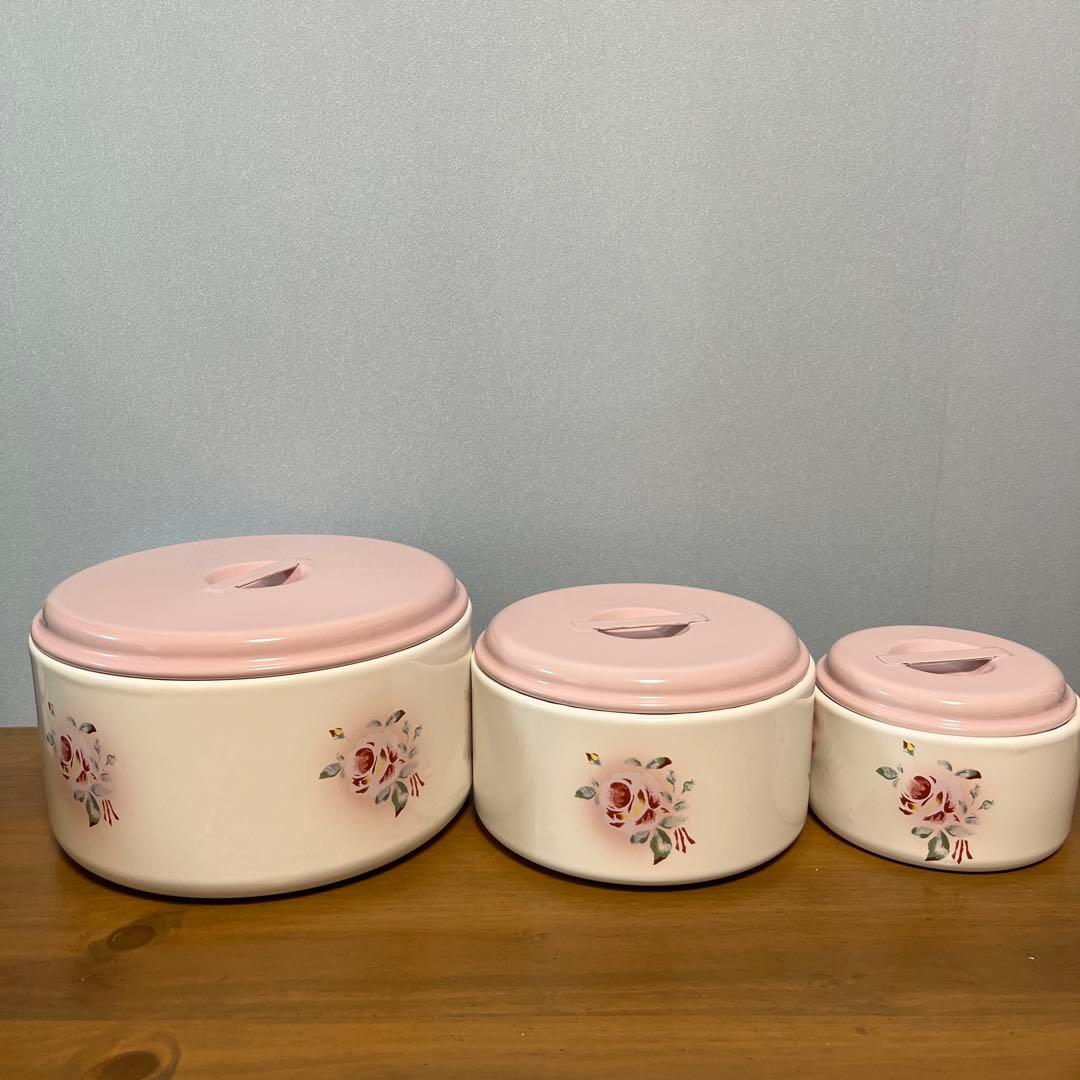 イマン　花柄ホーロー小物入れ3個セット