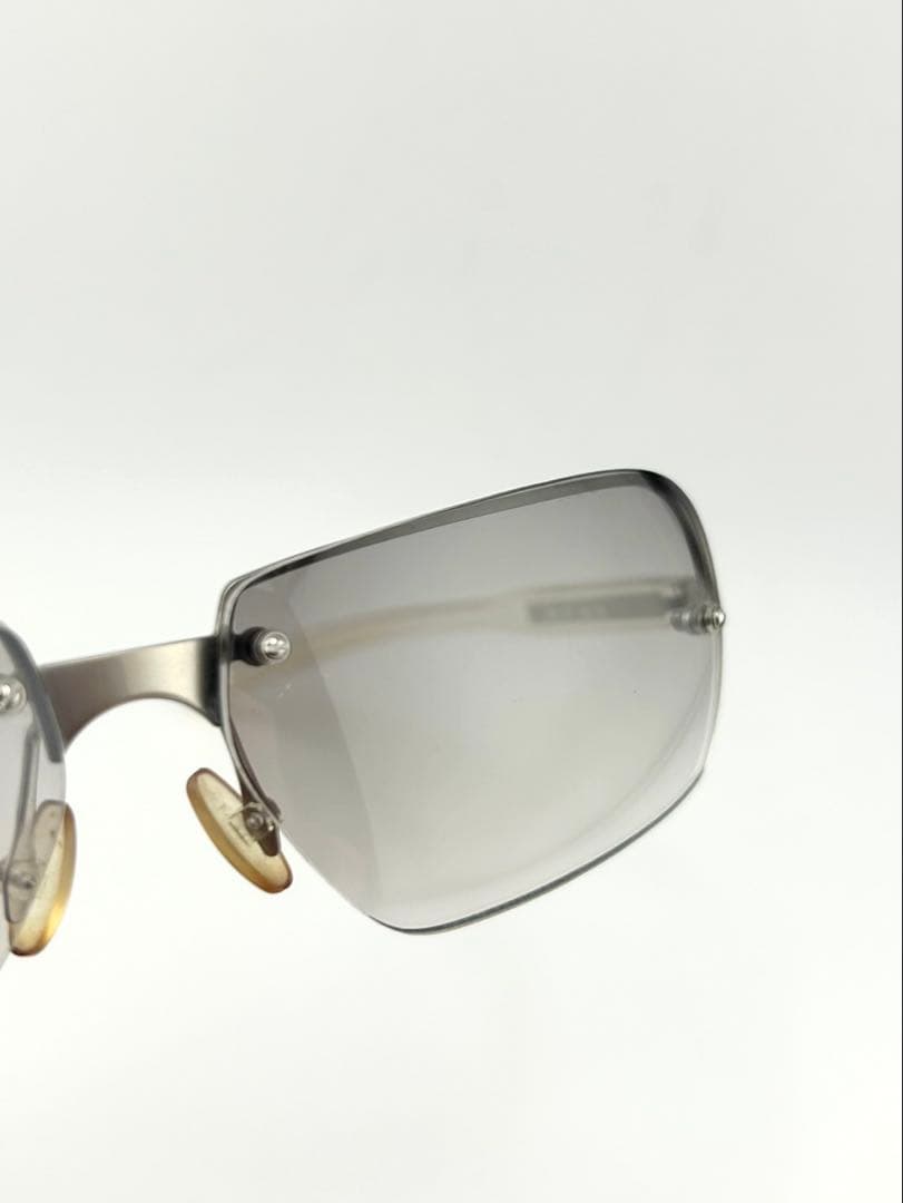 極美品・付属品完備✨　プラダ　サングラス　ハーフリム　スクエア　ロゴ刻印　Y2K