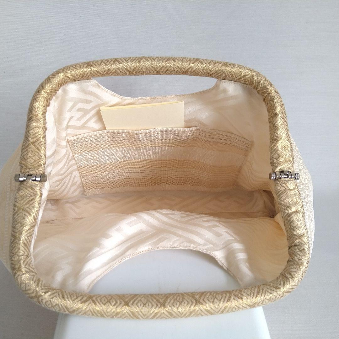 博多献上柄帯リメイク アイボリー✕ゴールド バネハンドルバッグ