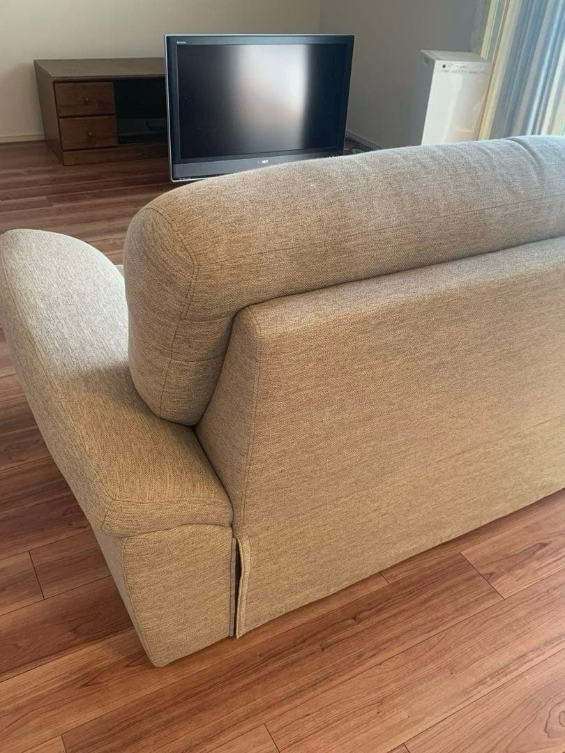 ✨ SALE 中・良品✨3人掛け布張りソファ+クッション付き