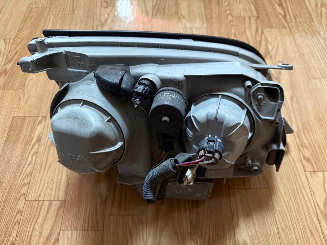 z*r様 極美品 TOYOTA 20セルシオ 純正 後期 左右ヘッドライト 刻印