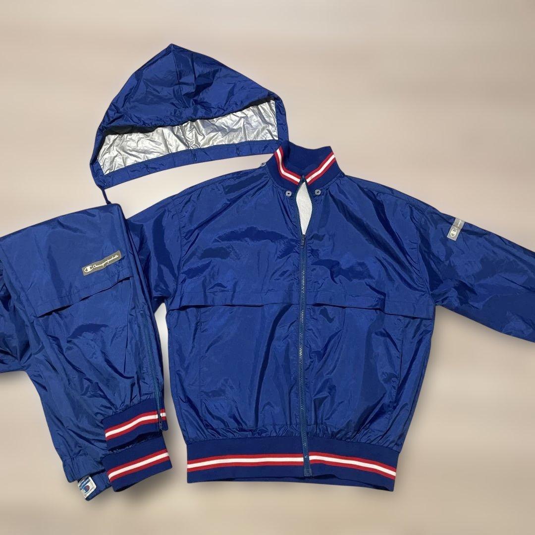 ネイビーウィンドブレーカー フード付き