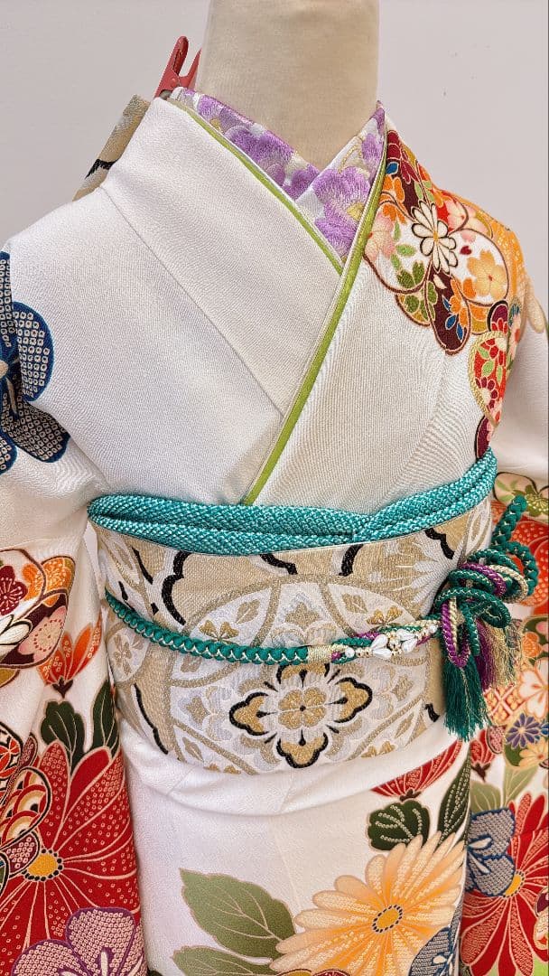 白地　上品な梅と菊の古典振袖フルセット