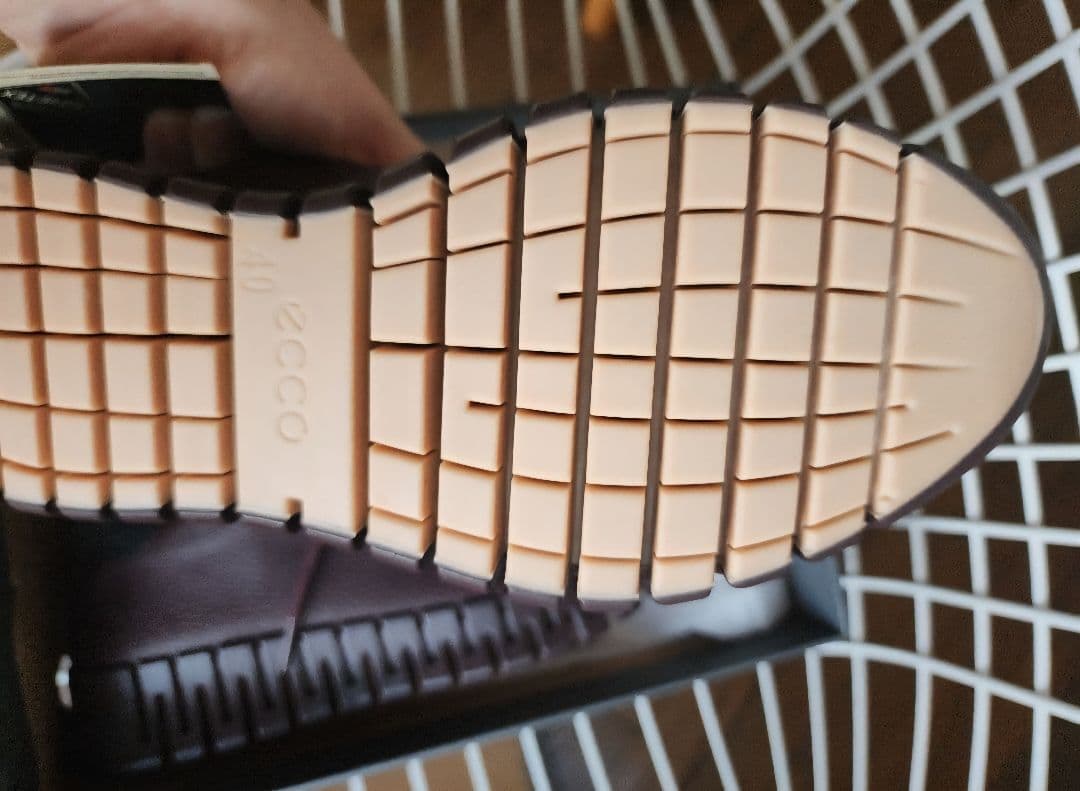 ecco エコー　グルーブ　ゴアテックス　シボレザー　スニーカー　40センチ