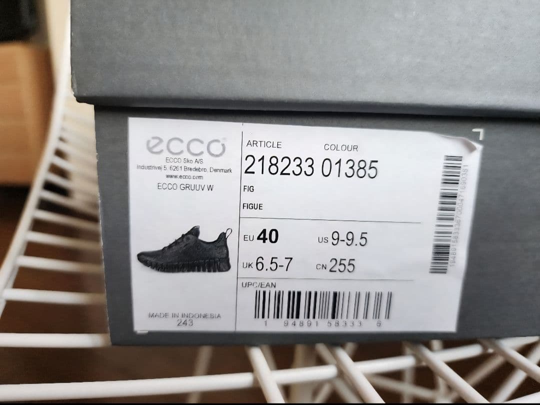 ecco エコー　グルーブ　ゴアテックス　シボレザー　スニーカー　40センチ