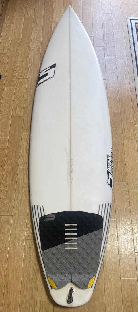 ルークスチューダーサーフボード