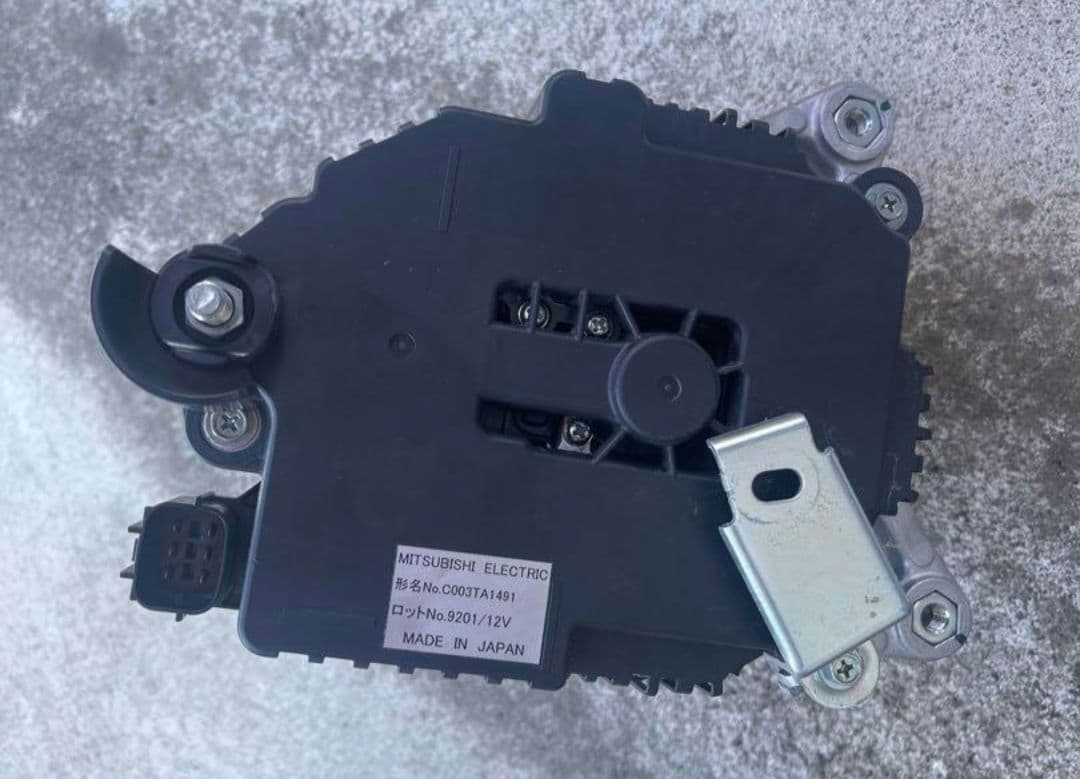 日産 セレナ C27 オルタネーター サブスターター 2WD