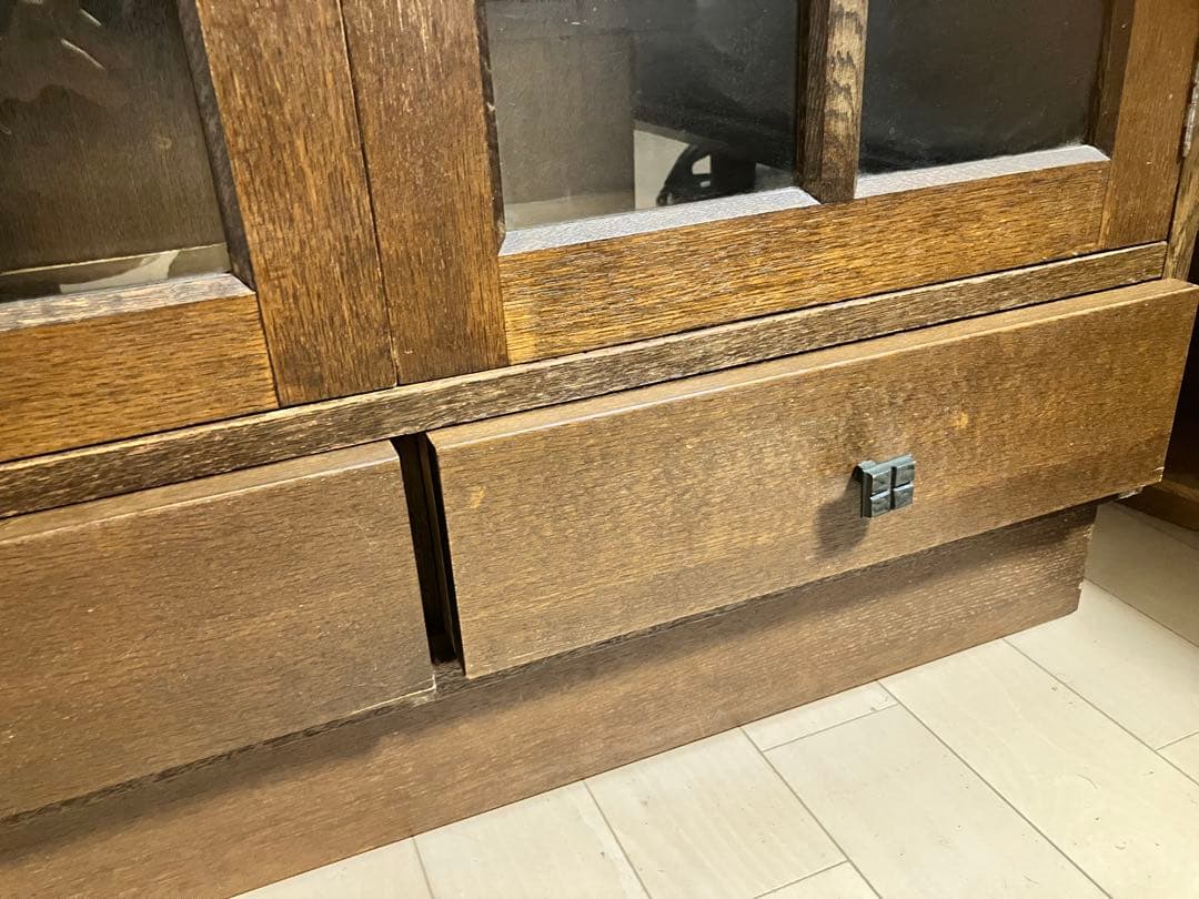 伊勢丹購入　書棚　ガラス戸　引き出し　シェルフ　木工　工芸　アンティークす