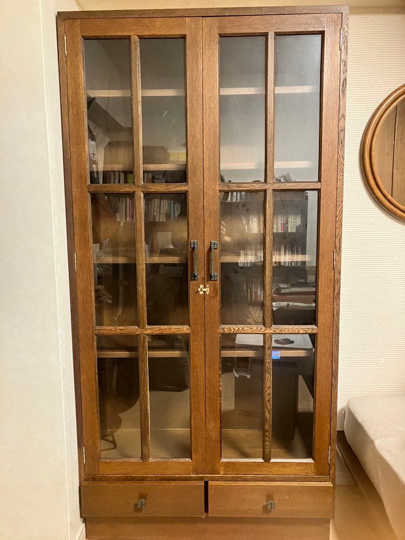 伊勢丹購入　書棚　ガラス戸　引き出し　シェルフ　木工　工芸　アンティークす