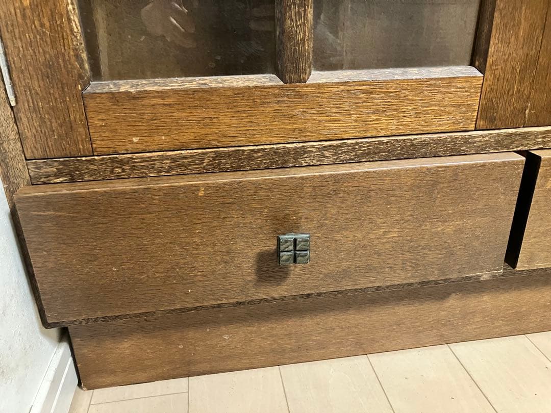 伊勢丹購入　書棚　ガラス戸　引き出し　シェルフ　木工　工芸　アンティークす