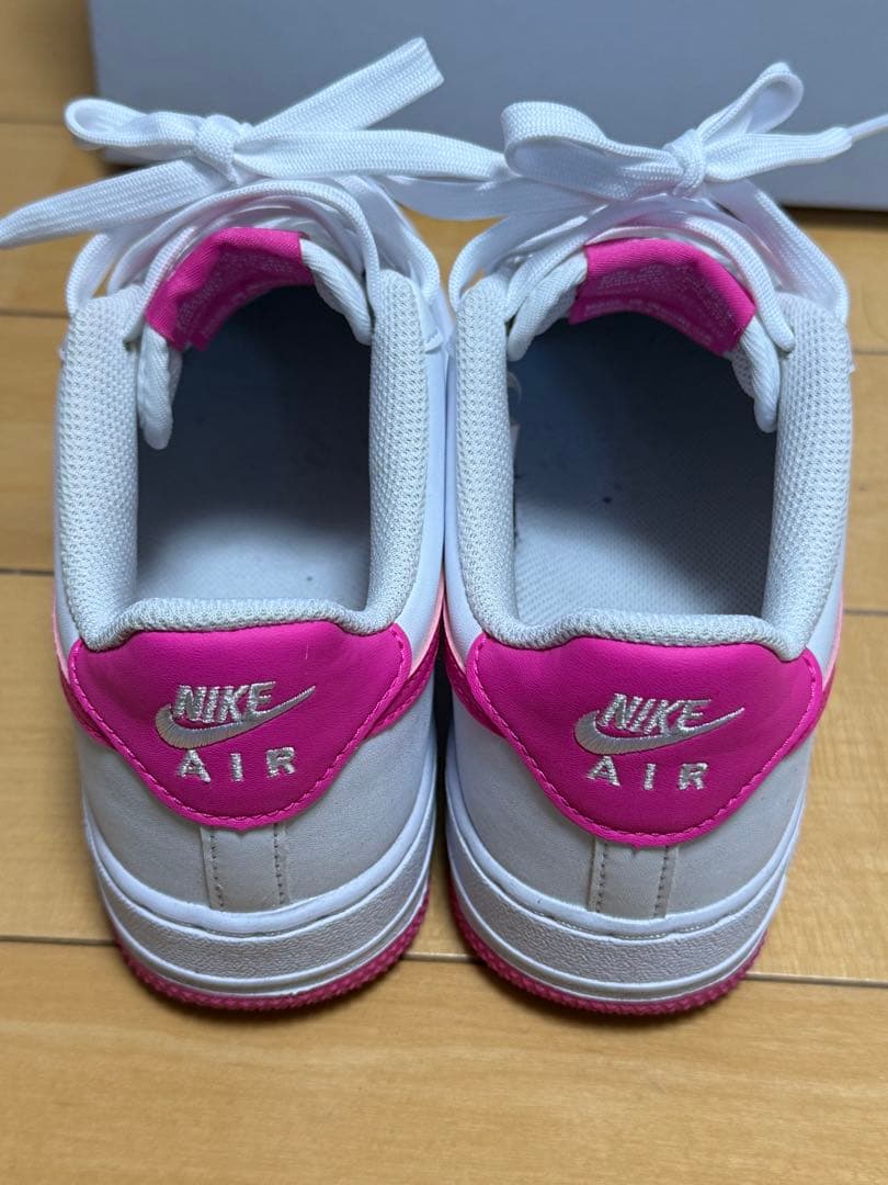 美品　Nike Air Force 1 23cm ホワイト/ピンク エアフォース