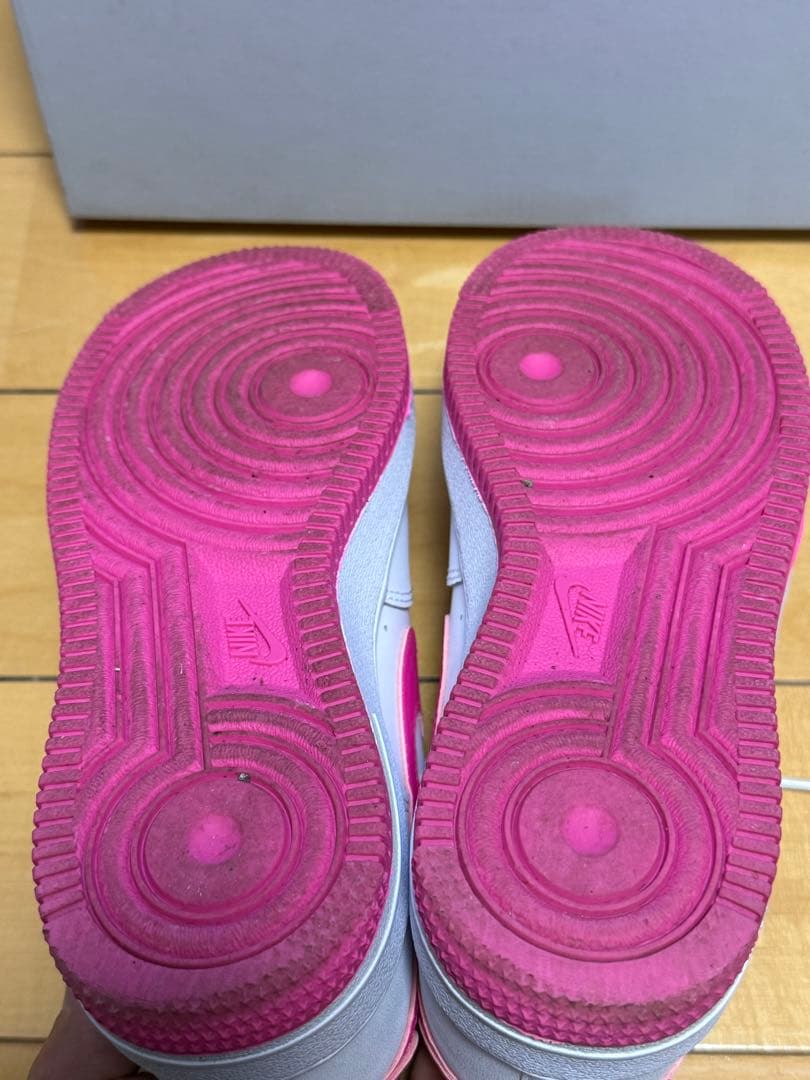 美品　Nike Air Force 1 23cm ホワイト/ピンク エアフォース