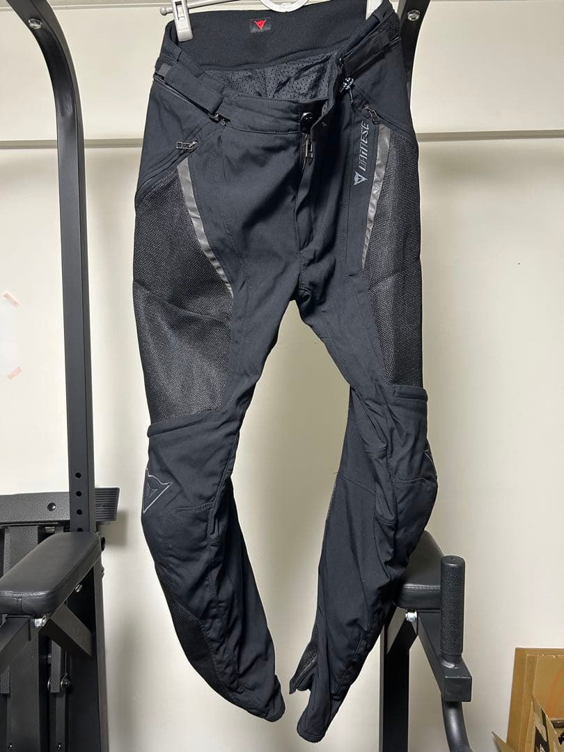 ダイネーゼ、バイクパンツ ブラック サイズ50 メッシュパネル付き、夏用