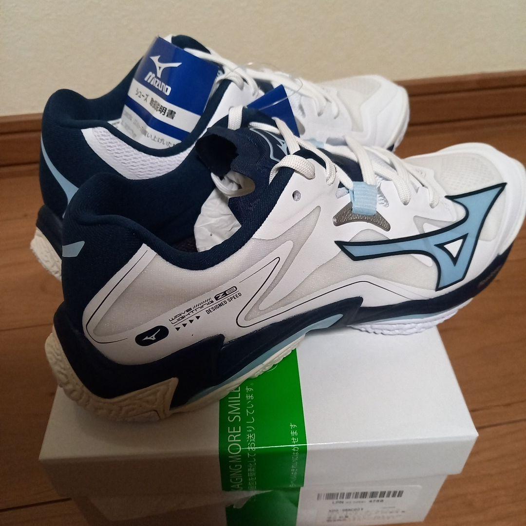 Mizuno Wave Lightning Z8 バレーボールシューズ 25.5